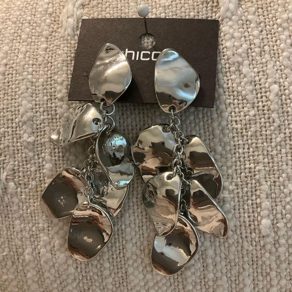 0226-Chico's Silver Statement Earrings‎
